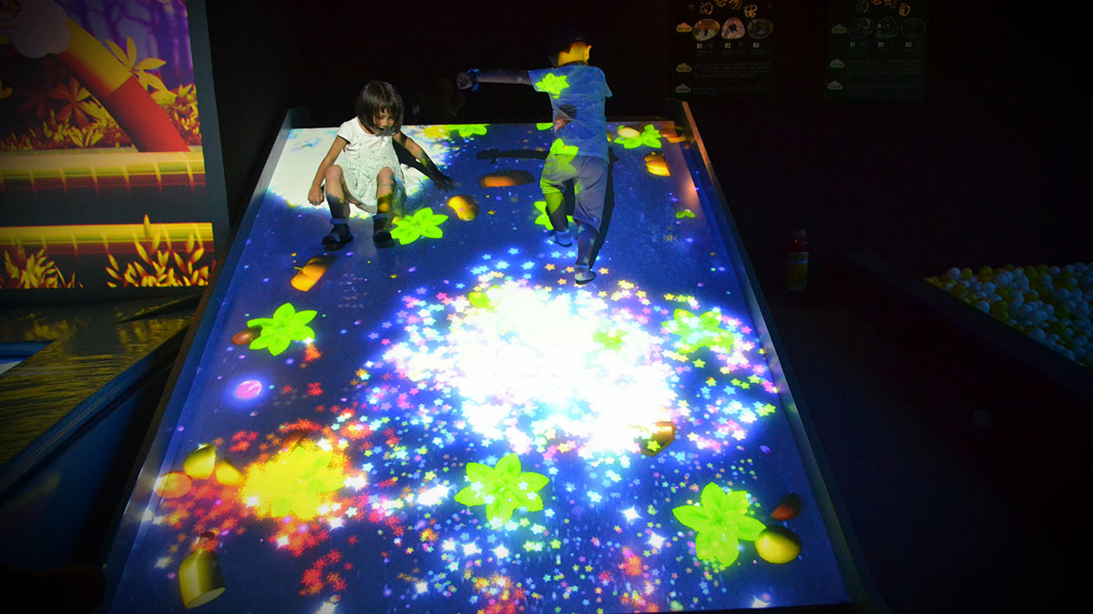 兒童游樂設(shè)施