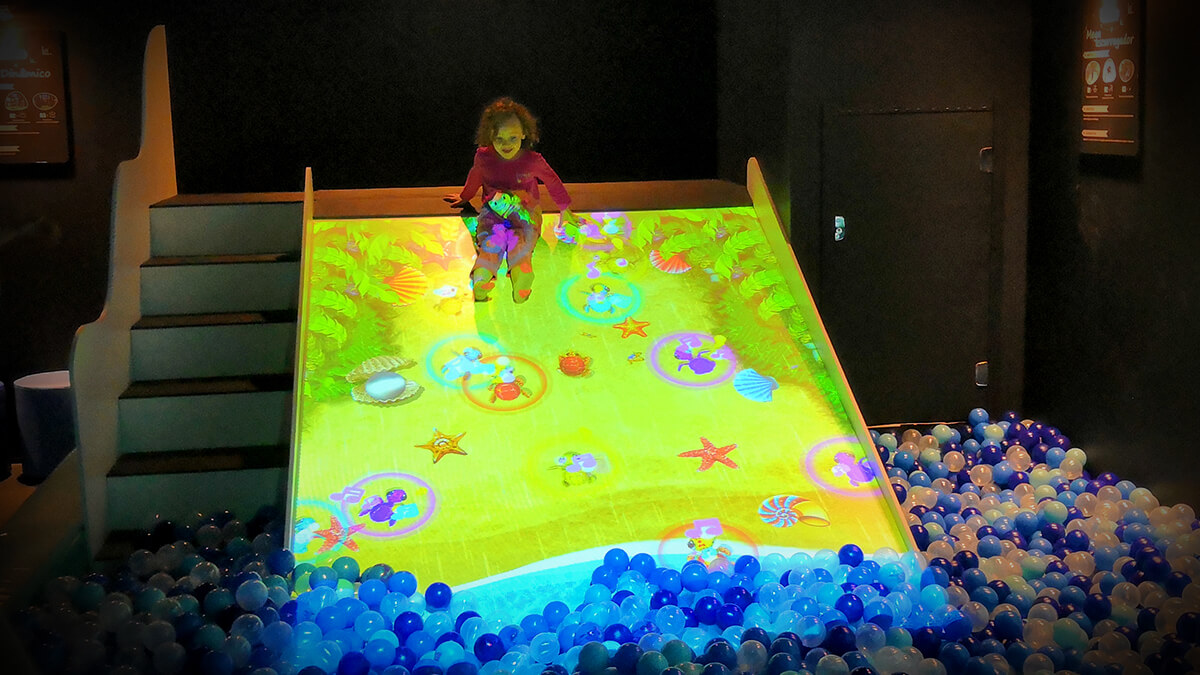 兒童游樂設(shè)施