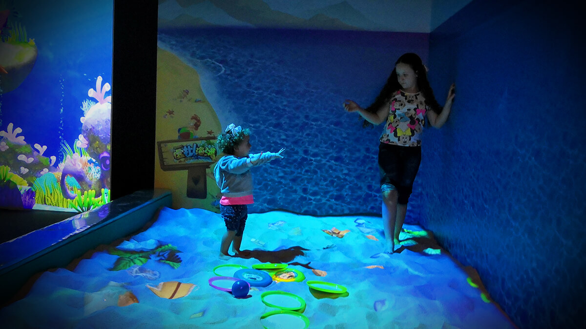 兒童游樂設(shè)施